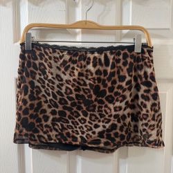 Leopard Print Mini Skirt with Lace Waistband