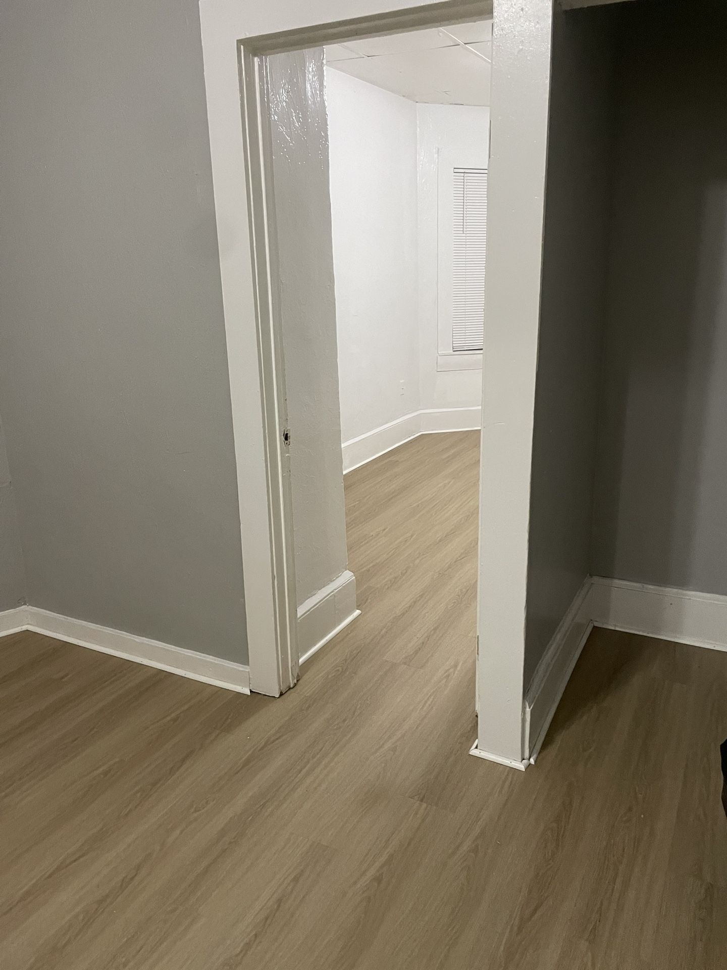 3 bd 1 Bathroom In Chelsea