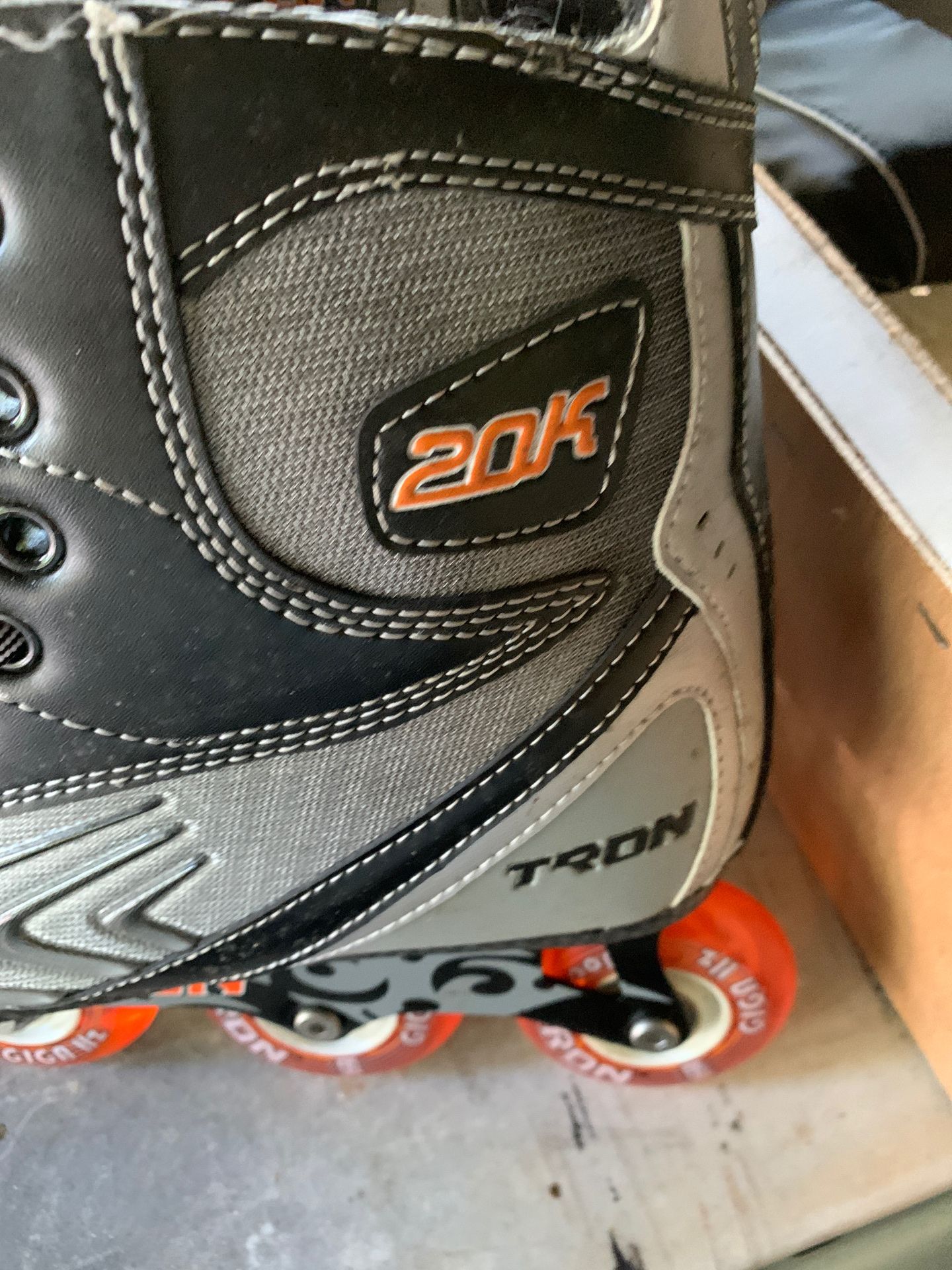 Tron roller hockey skates size 10 1/2