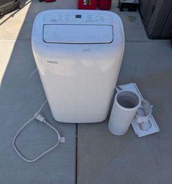 Portable air conditioner Toshiba