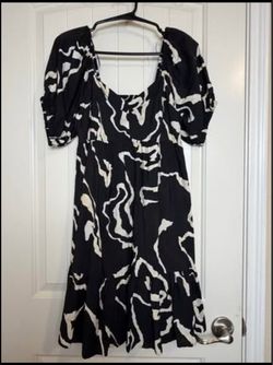 NWOT Nine West baby doll dress Size Small but might fit size Med