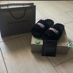 Balenciaga Black Furry Slides Size 9.5 Men's