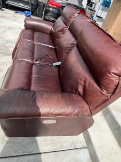 Free  Leather  Coach
