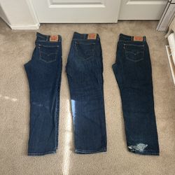 Bundle of Men’s Levi’s jeans 
