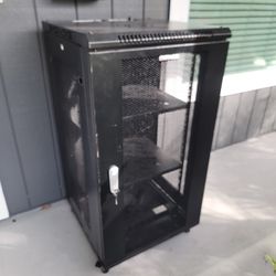 Sysracks - Locking Electronics Cabinet