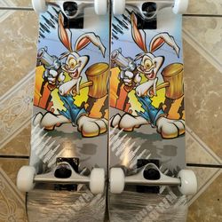 YOCAHER SKATEBOARD SIZE 7.75 