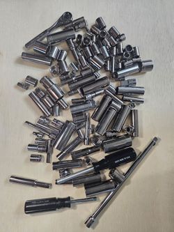 USA NEW CRAFTSMAN SOCKET LOT NEVER USED W- 115 PIECES-TOOL BAG