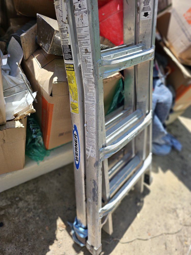 Warner Aluminum Multi=Position Telescoping Ladder