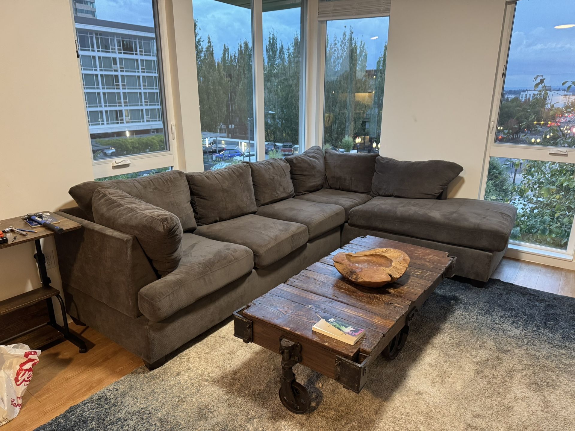 Sectional Sofa 