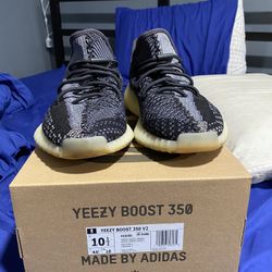 Used Yeezy 350 Carbon 