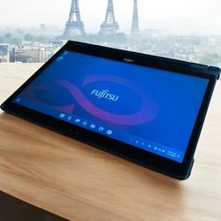 Fujitsu i5 Quad Core 2-in-1 touchscreen laptop tablet / Windows 11 Pro / SSD / Camera / Antivirus / HDMI / Bluetooth / WiFi AC / USB C / Charger