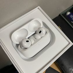 AirPod Pro 2 With MagSafe Case 
