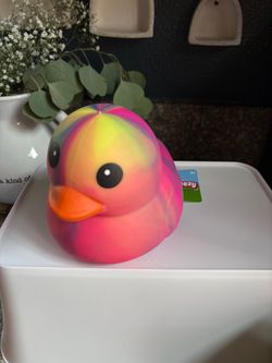 JUMBO DUCK