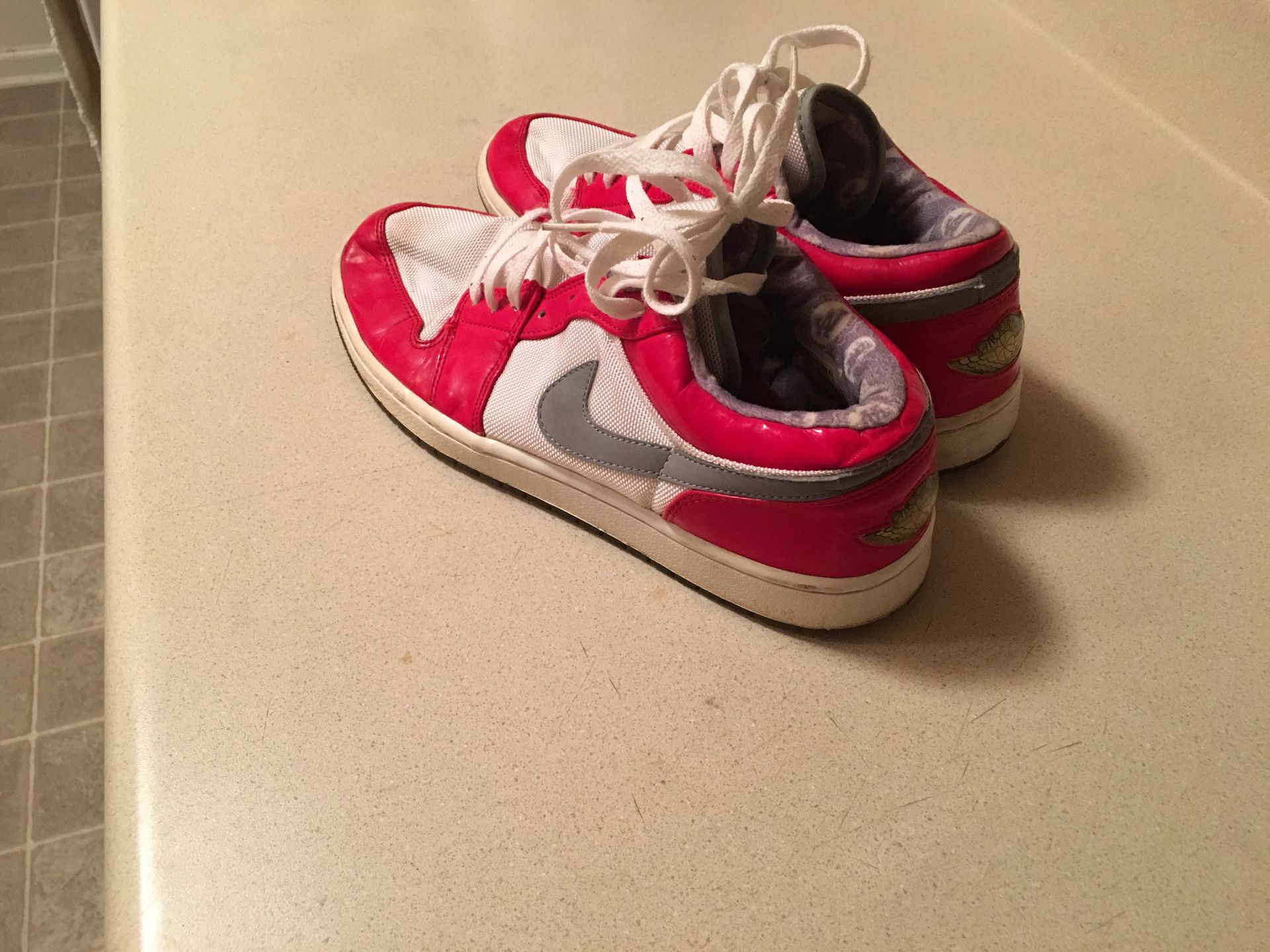 Nike shoes size 11