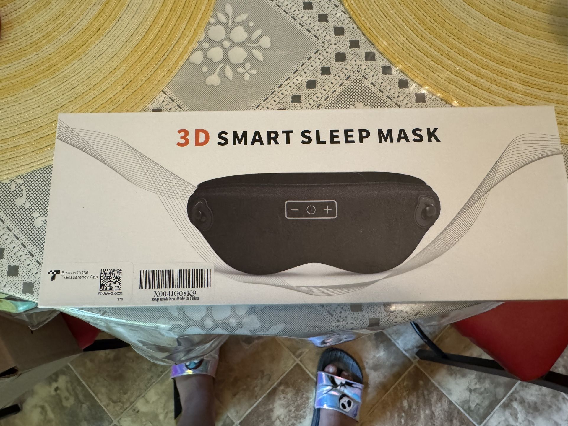 White Noise Sleep Mask, Breathable 3D Soft Eye Mask with Earplugs for Side Sleepers, Blackout 3D Contoured Eye Cover with Adjustable Strap for Women M