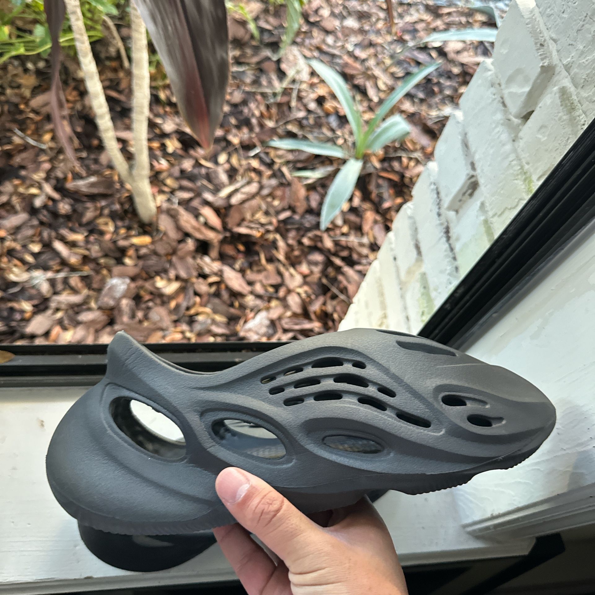 YZY Foam Runner. Size 12. Amazon.com | adidas Mens Yeezy Foam Runner HP8739 Onyx  main image 3