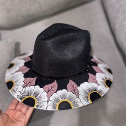 Custom hand painted hats 🤍