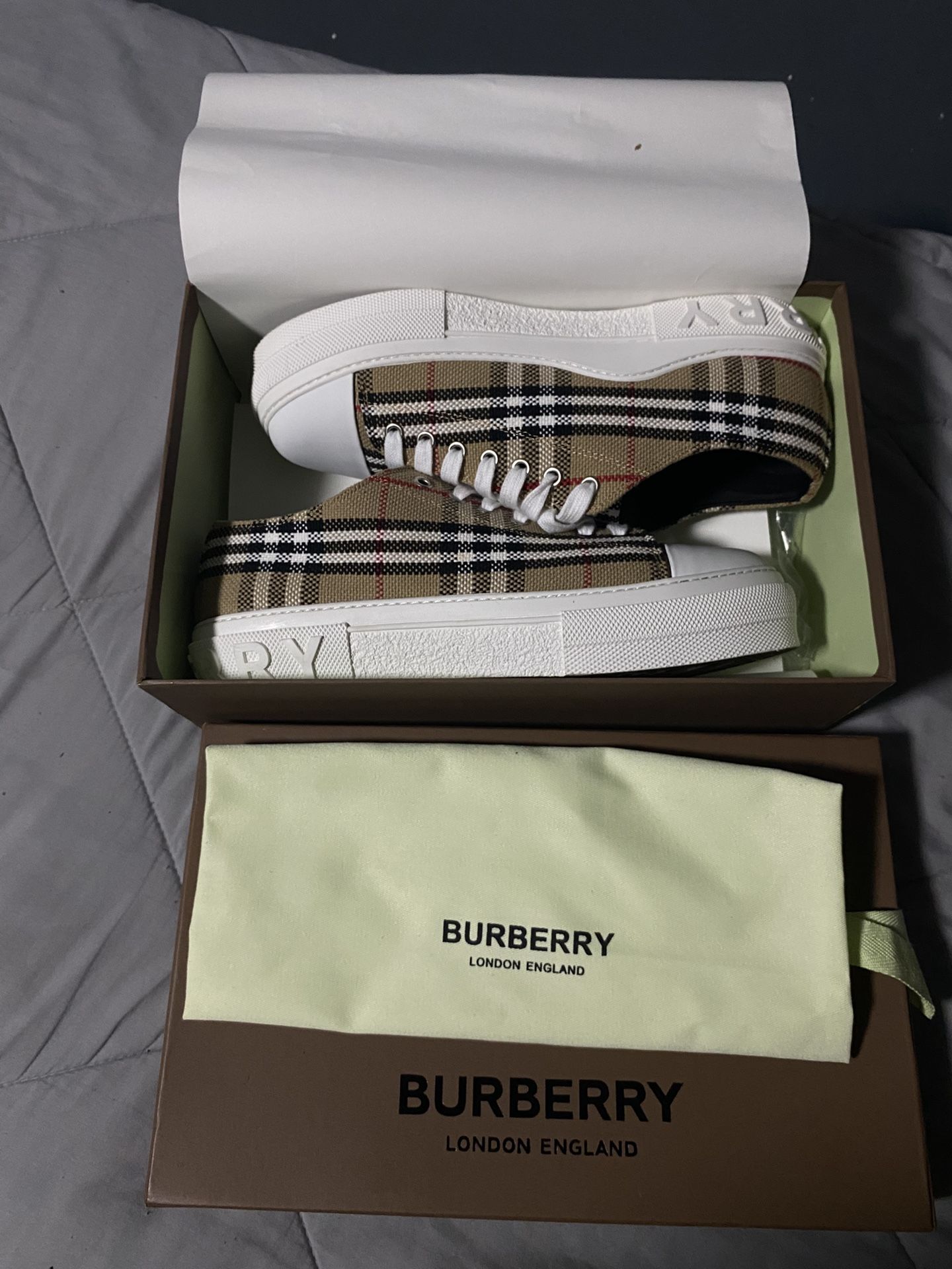 Burberry Shoes