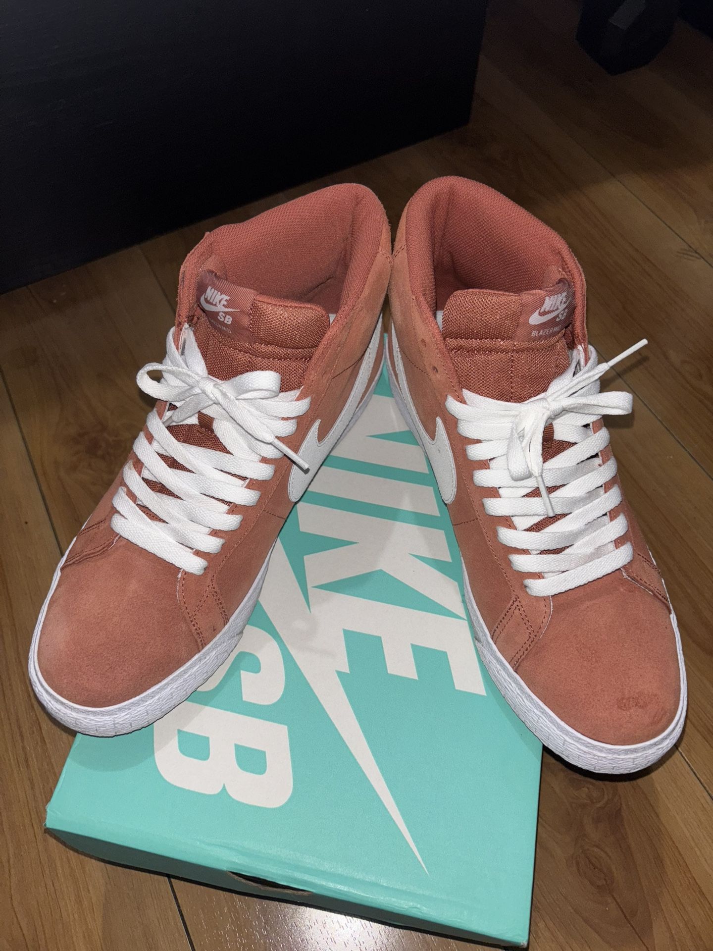 Nike Sb Blazer Size 10.5