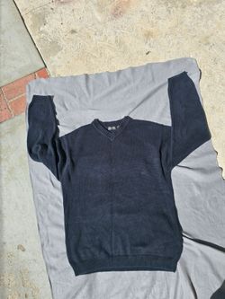 Navy Blue V-Neck Knit Sweater size XL