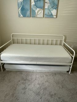 Twin Daybed with Trundle