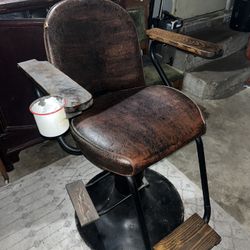Barber chair