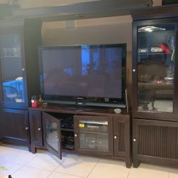 Wall Unit