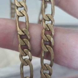 14k Gold figaro chain HEAVY 24 inches
