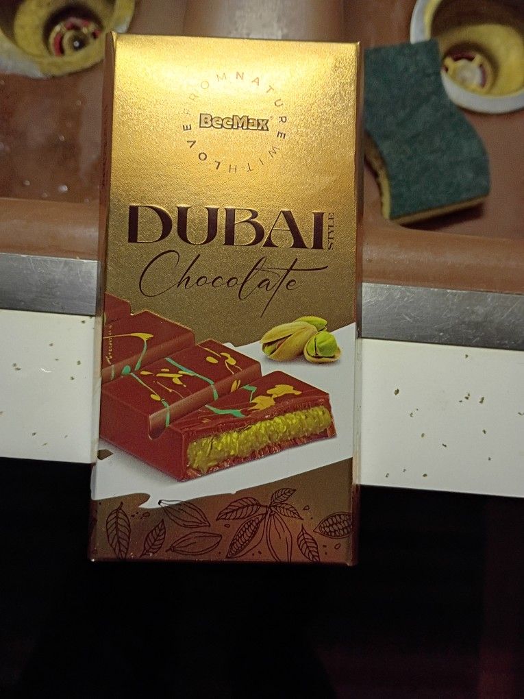 DUBAI Chocolate