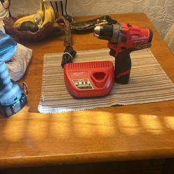 Taladro Hamer Drill De 12 Volts 