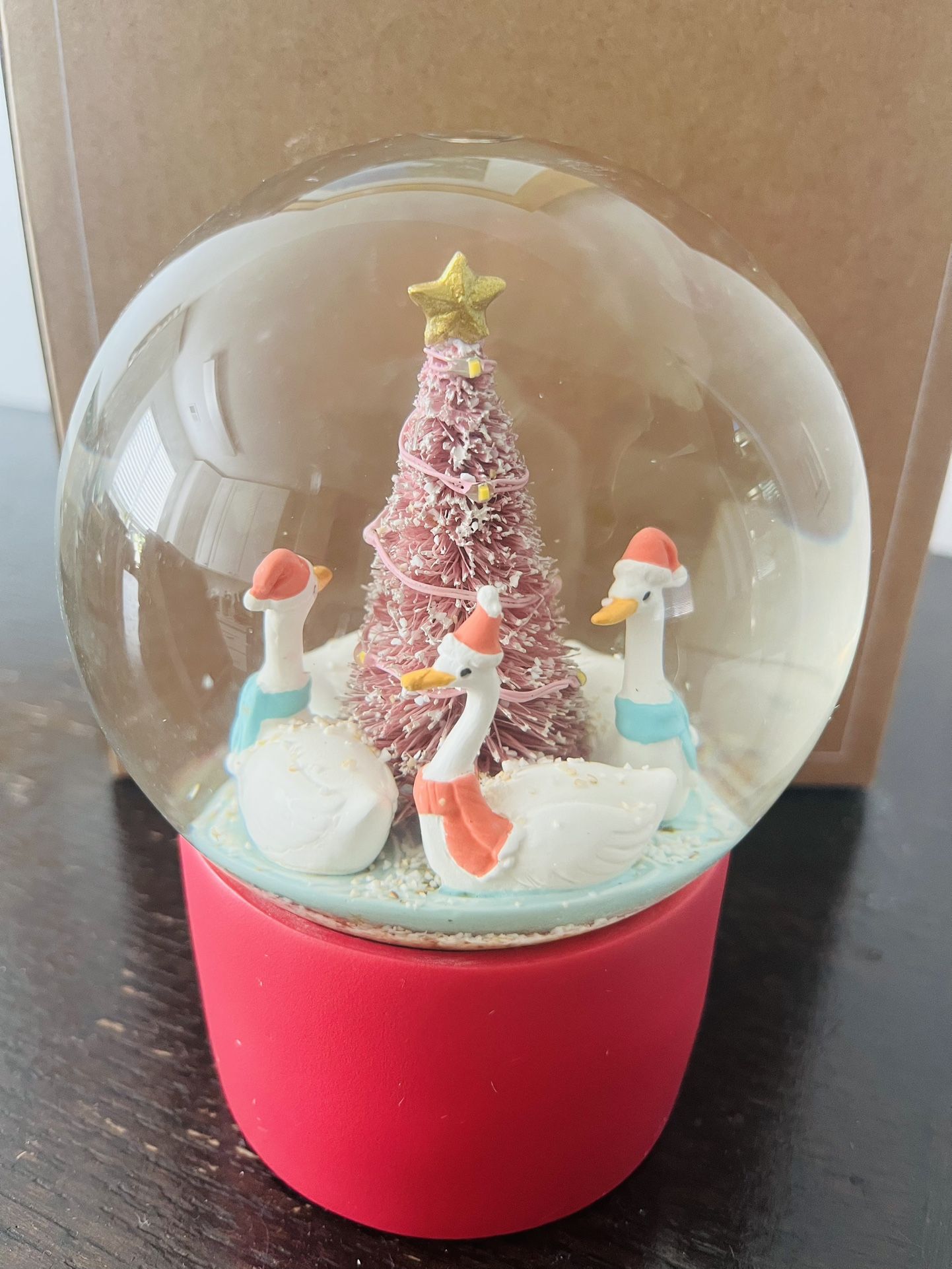 Brand New Merri Glow Snow Globe