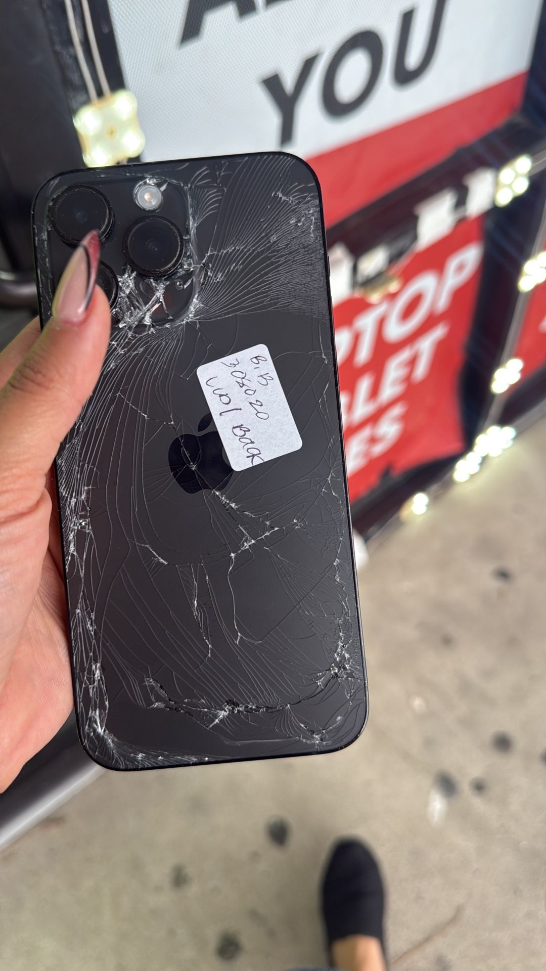 iPhone Back Broken (wecanfixit)💥💥
