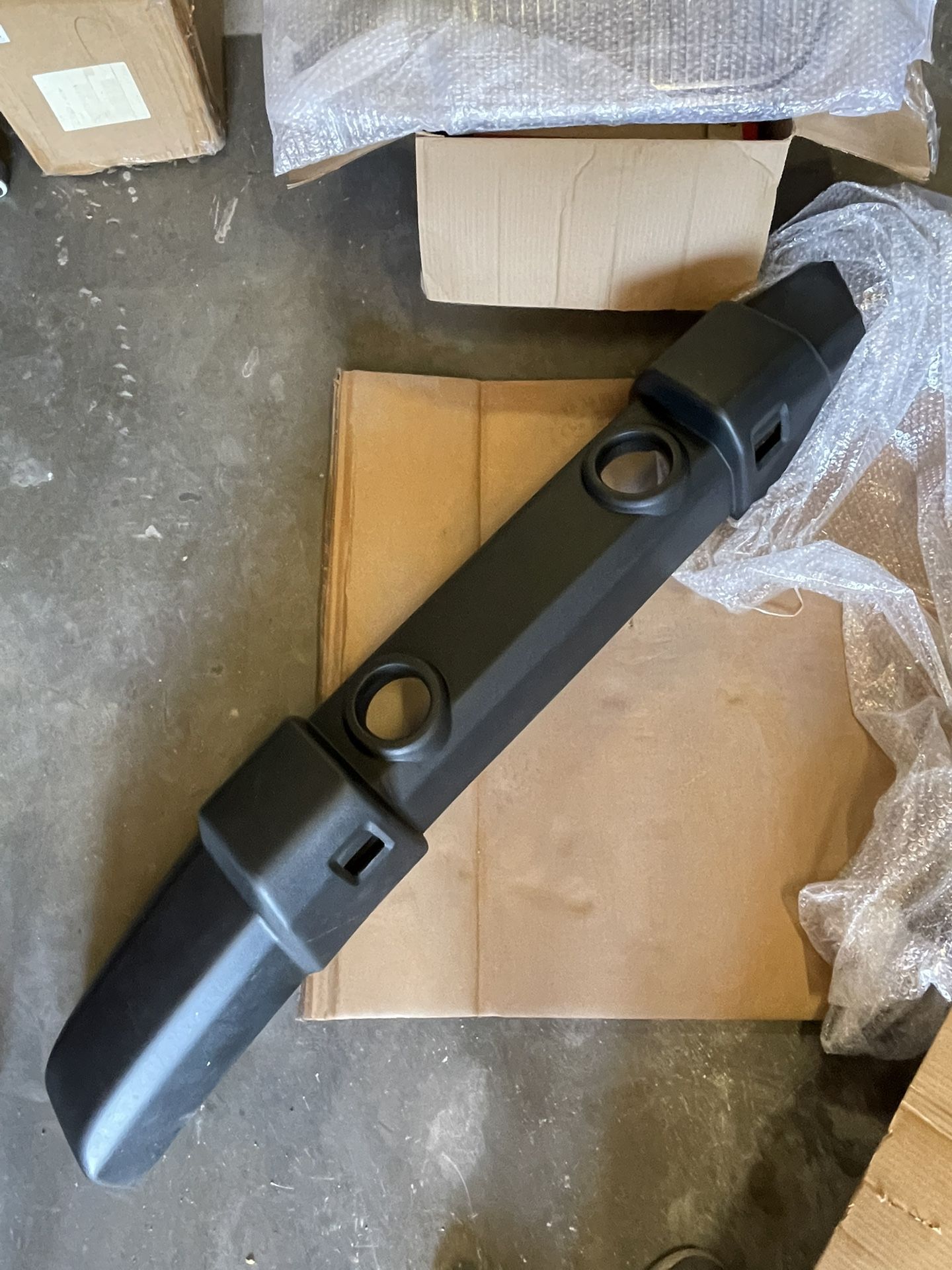 New 2007-2018 Jeep Wrangler Front Bumper And Rear Passenger Fender Used $200