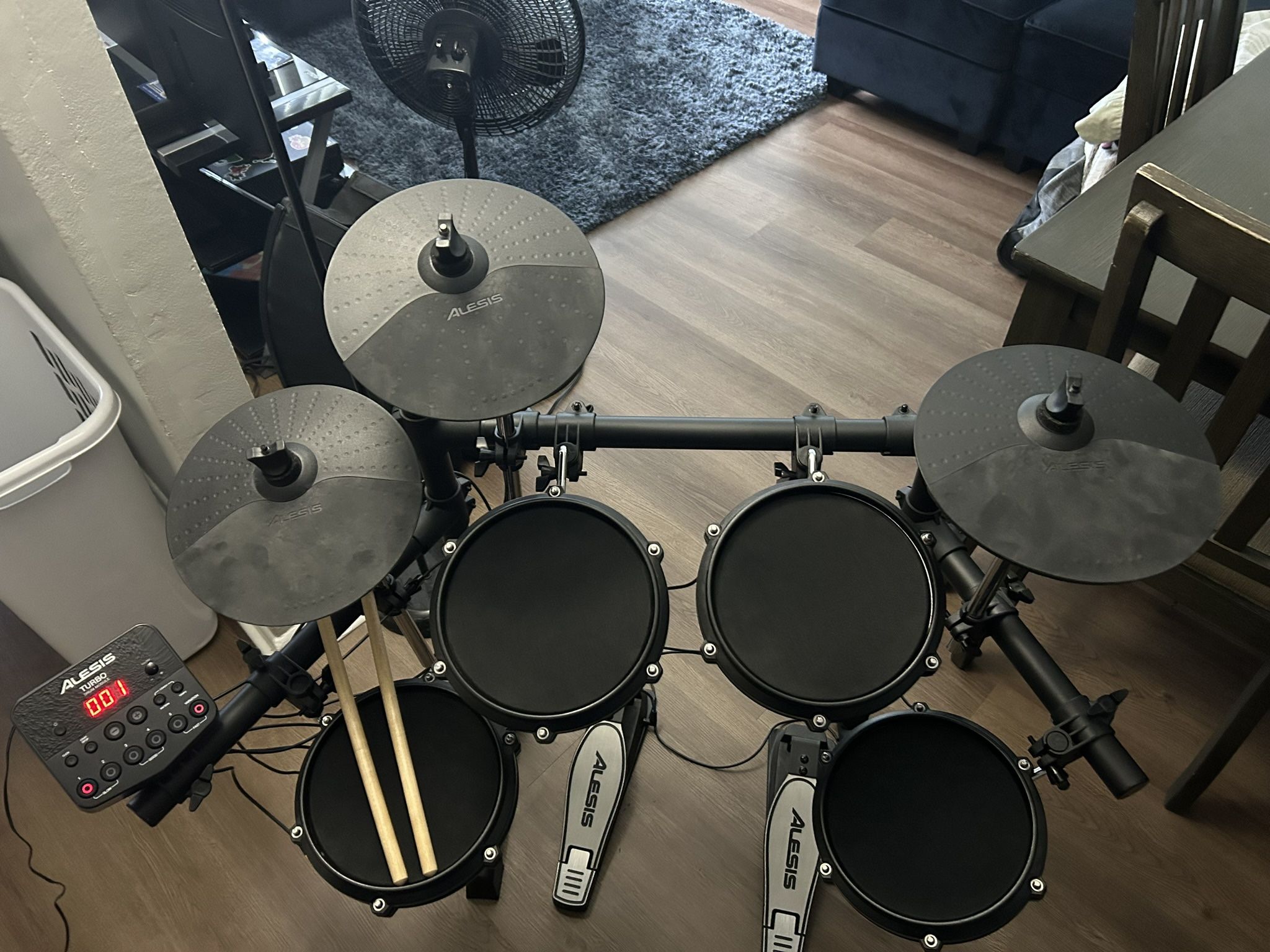 ALESIS Electric Drum Set