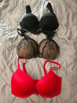 Victoria Secret Bras Size 32DD