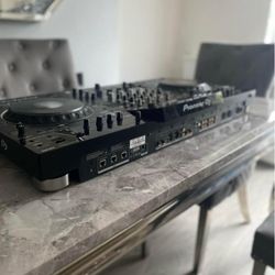 Pioneer DJ XDJ - XZ Controller 