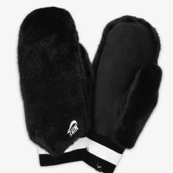 Nike mittens 