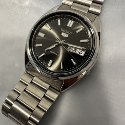 Seiko Watch 