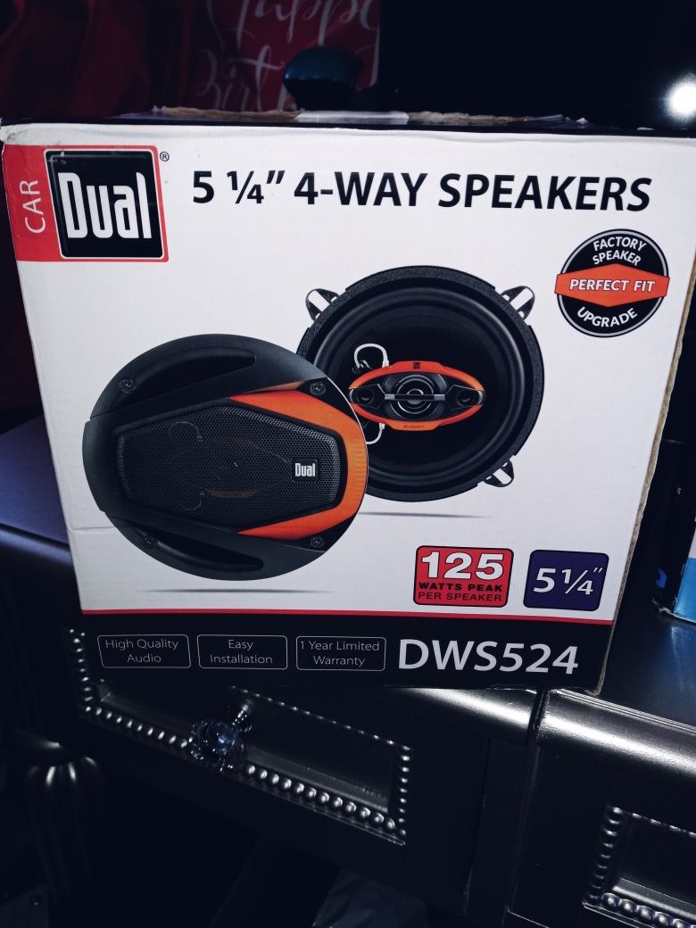 Dual DLS5240 5.25-Inch 4-Way 125W Peak Speakers - Set of 2