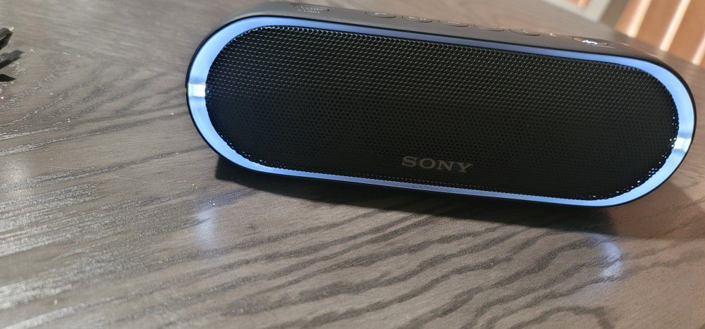 Sony XB20 Portable Wireless Speaker with Bluetooth, Black