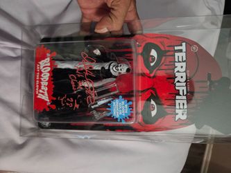 Art the clown signed figure