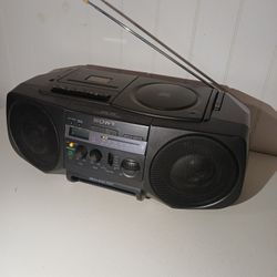 Vintage Sony AM/FM Cassette CD Boombox Radio