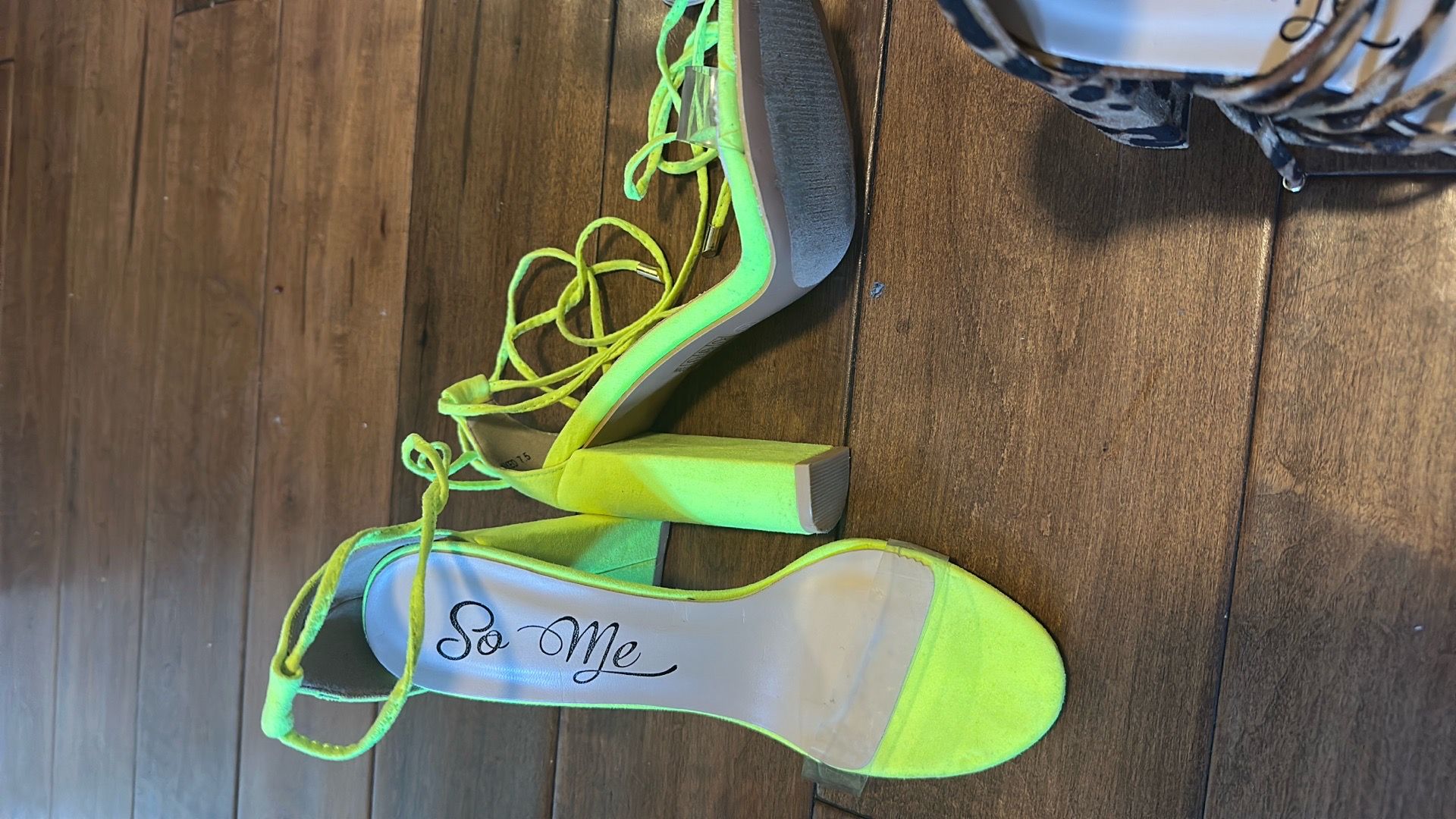 Size 6 6.5 poco uso de mujer $15 todos