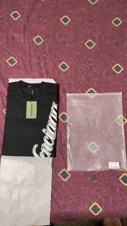 Balenci Shirt size Large Black Only front design plain back