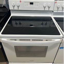 White Whirlpool Stove 