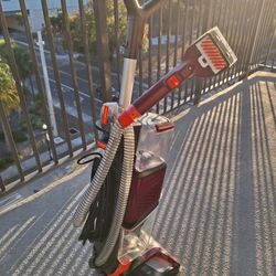 Champu Vacuum para pisos con alfombras.