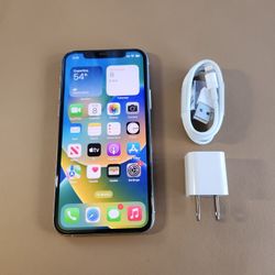 iPhone 11 Pro 256gb - UNLOCKED - Like New