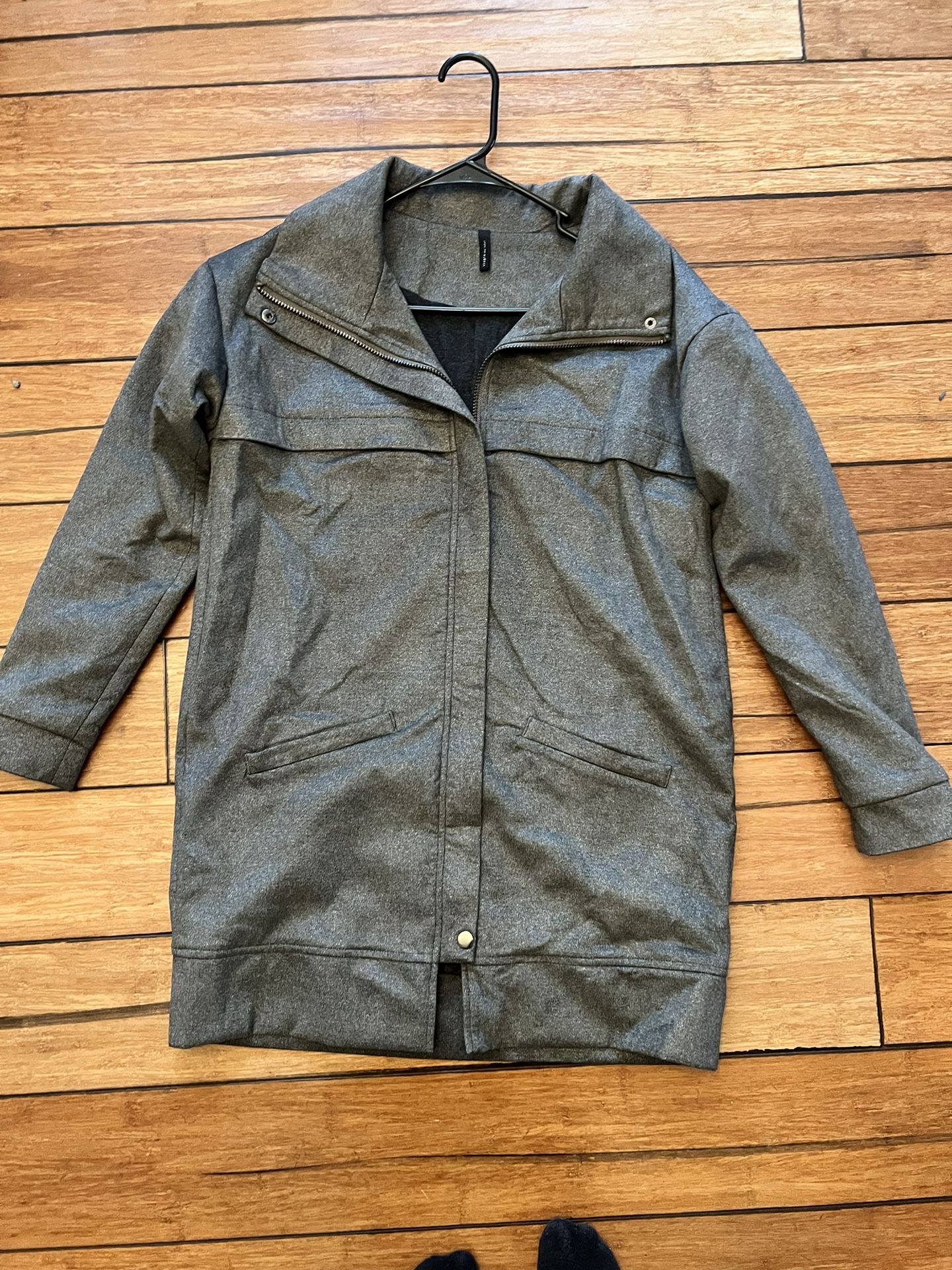 Women’s Zip Up Jacket