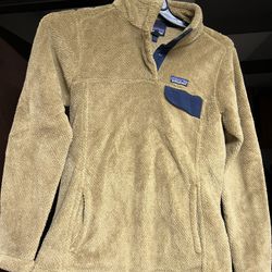 Patagonia Women’s Fleece Pullover (M)
