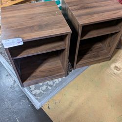 Small dark end tables 20 in tall. 16 in wide 16 in deep
